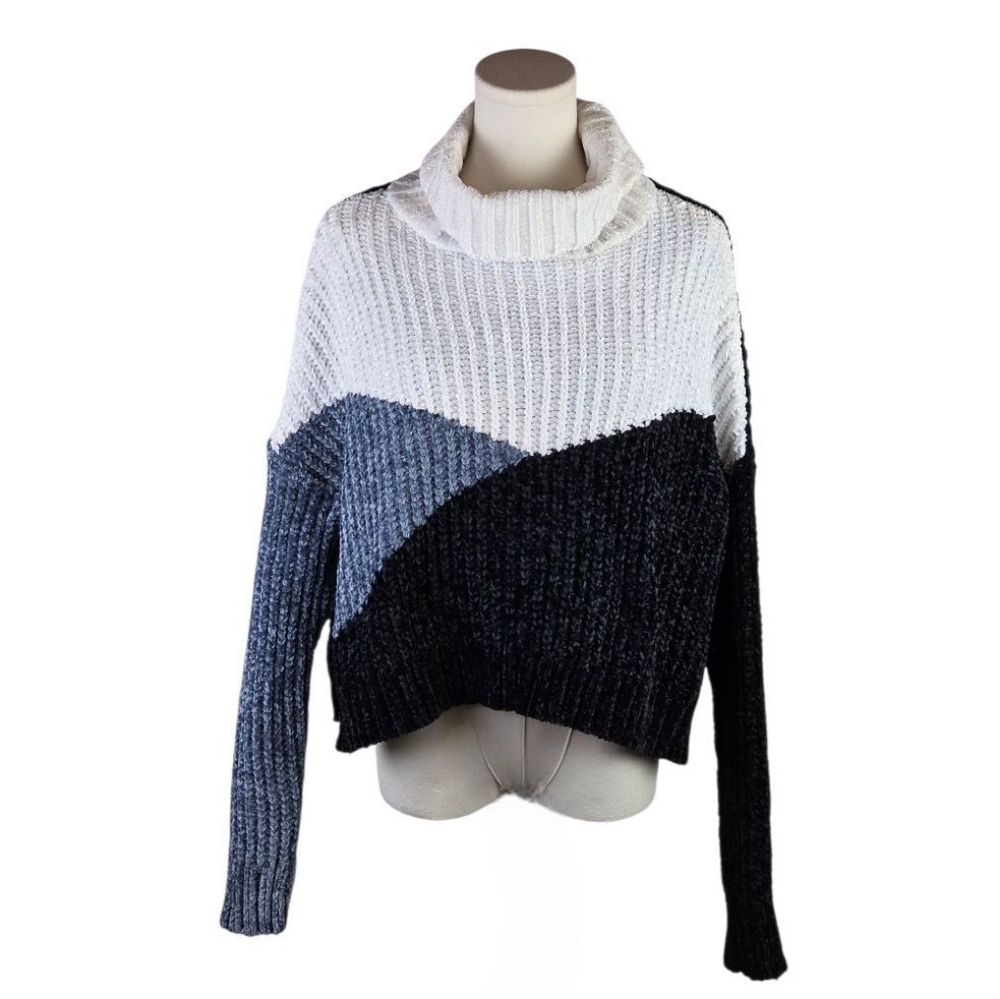Poof Chenille Colorblock Turtleneck Sweater M Cozy Chunky Knit Pullover